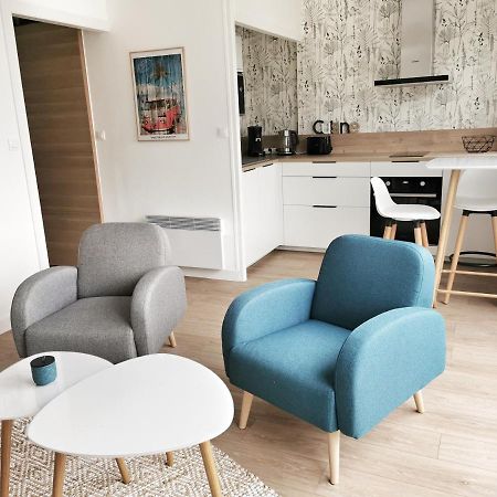 Appartement Lumineux Avec Balcon Et Parking Cherbourg-en-Cotentin Bagian luar foto