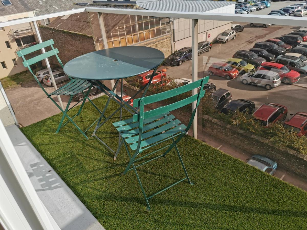 Appartement Lumineux Avec Balcon Et Parking Cherbourg-en-Cotentin Bagian luar foto